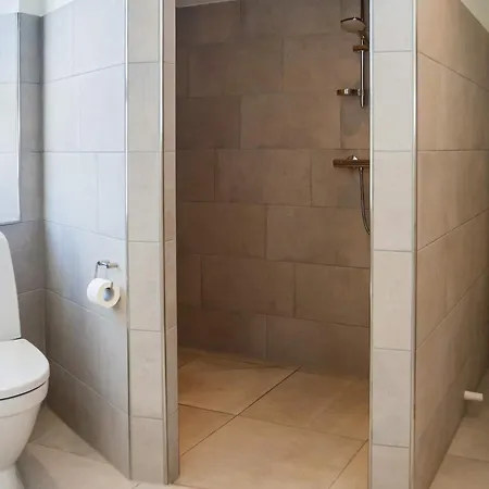 12 Person In Vestervig-by Traum * Vestervig