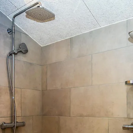 12 Person In Vestervig-by Traum