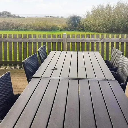 12 Person In Vestervig-by Traum